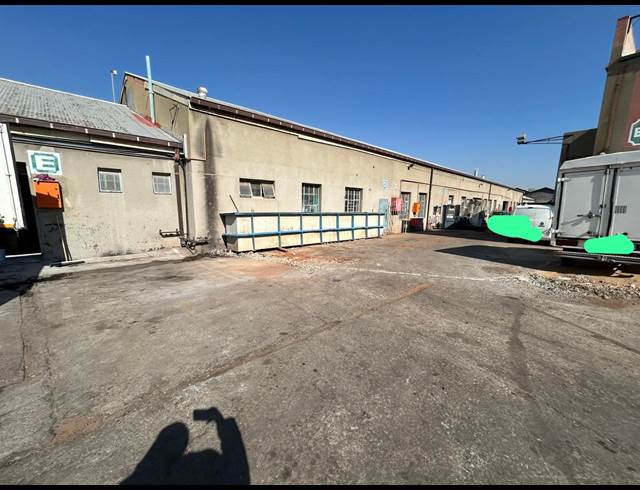 64M² CO-WORKING SPACE TO LET IN DENVER