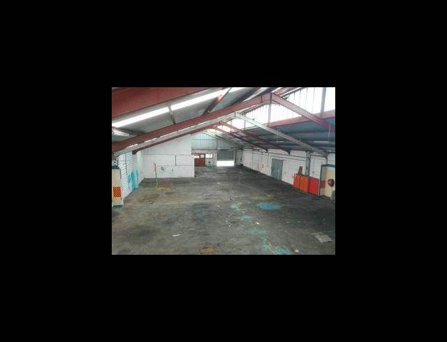 800M² WAREHOUSE TO LET IN EPPING INDUSTRIAL