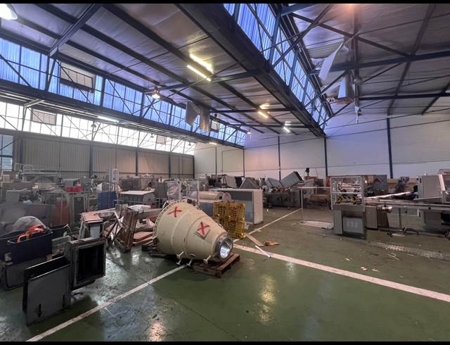1,180M² WAREHOUSE TO LET IN BELLVILLE SOUTH