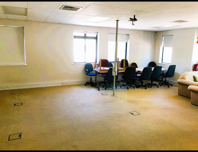 236M² OFFICE TO LET IN STEENBERG