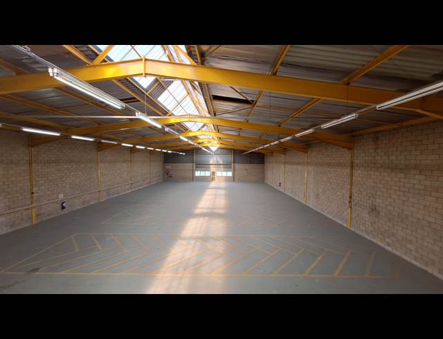 1,046M² WAREHOUSE TO LET IN ROBERTVILLE