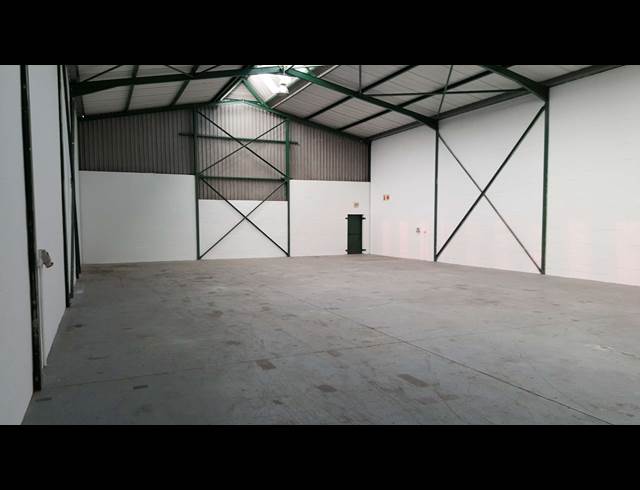 330M² WAREHOUSE TO LET IN KILLARNEY GARDENS