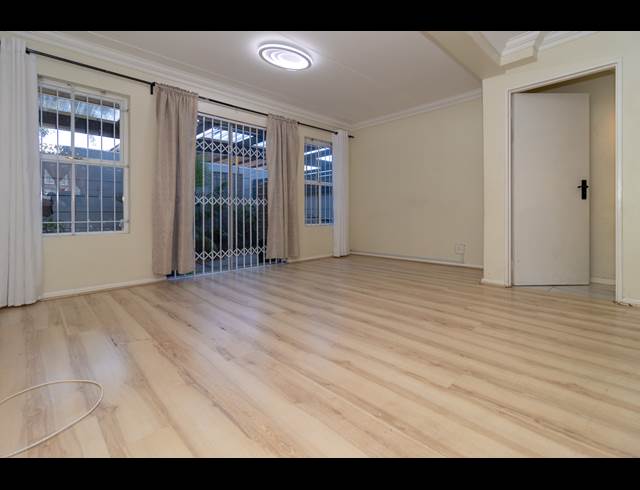 3 BEDROOM DUPLEX TO LET IN PARKLANDS