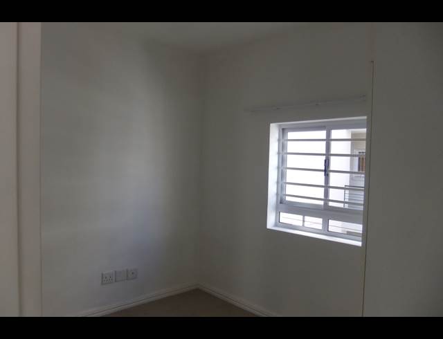 2 bed property to rent in TYGER WATERFRONT