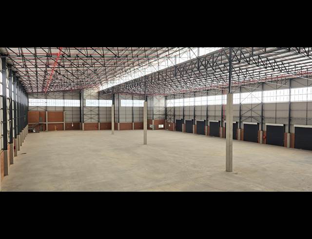 7,731M² WAREHOUSE TO LET IN NORTH RIDING