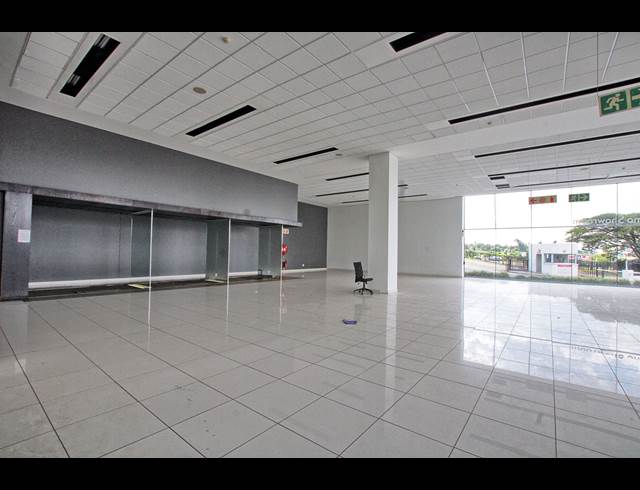 3,621M² WAREHOUSE TO LET IN ROODEPOORT