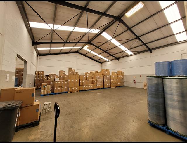 350M² WAREHOUSE TO LET IN BRACKENFELL INDUSTRIAL