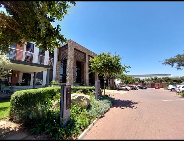 192M² OFFICE TO LET IN GREENSTONE HILL