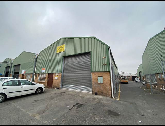 514M² WAREHOUSE TO LET IN PAROW EAST