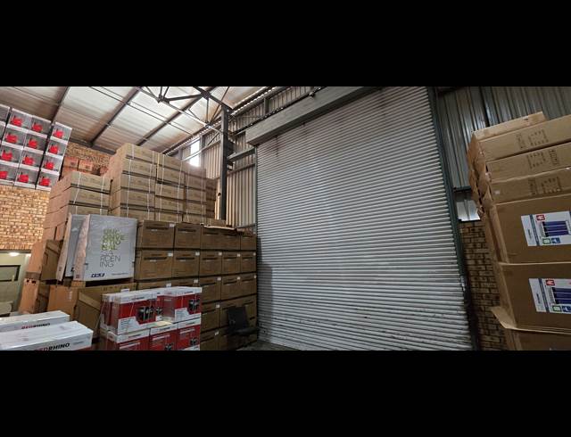1,535M² WAREHOUSE TO LET IN LANSERIA