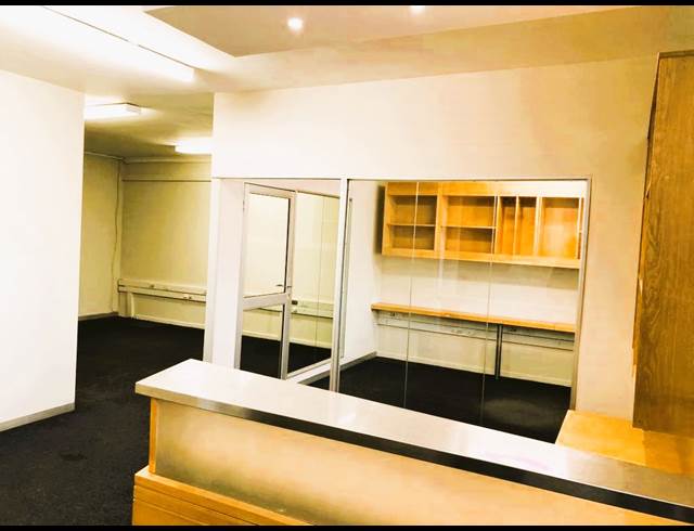 200M² OFFICE TO LET IN FORESHORE