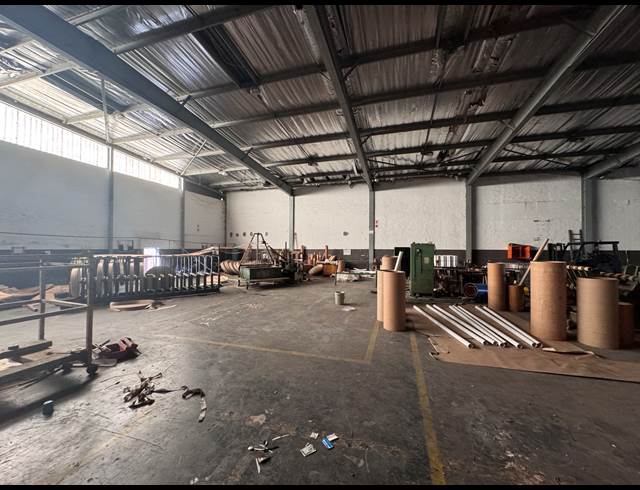 850M² WAREHOUSE TO LET IN SPRINGFIELD