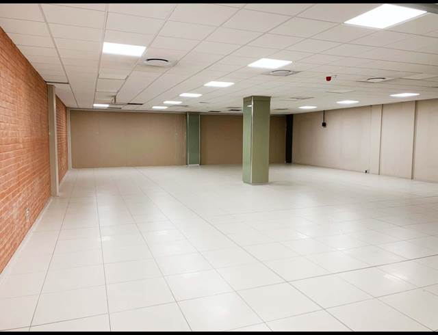 7,435M² OFFICE TO LET IN WYNBERG