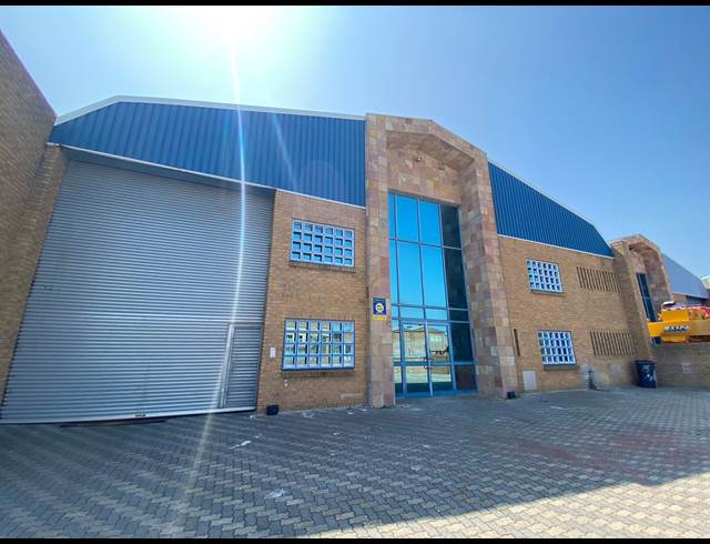 1,250M² WAREHOUSE TO LET IN KILLARNEY GARDENS