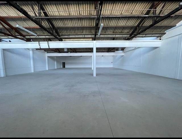 679M² WAREHOUSE RENTED IN NDABENI