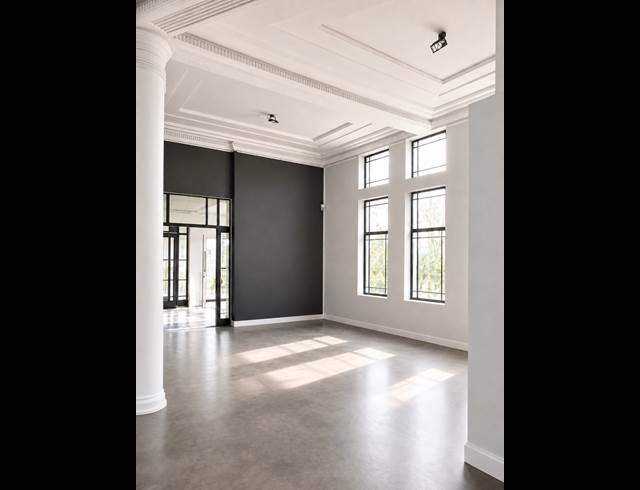119M² OFFICE TO LET IN WOODSTOCK