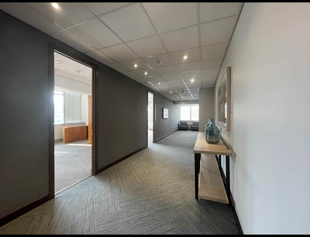 982M² OFFICE TO LET IN SANDTON CENTRAL