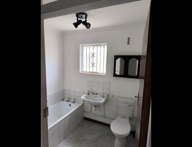 2 Bedroom House for rent in Rocklands