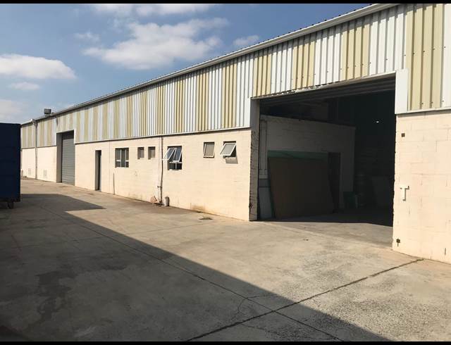 1,000M² WAREHOUSE TO LET IN EPPING INDUSTRIAL