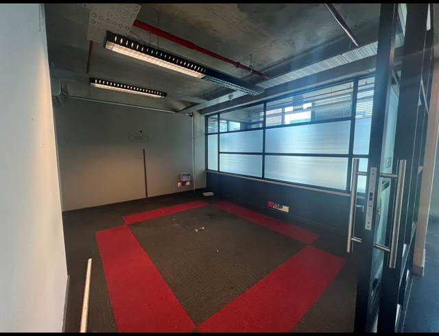 1,305M² OFFICE TO LET IN ROSEBANK