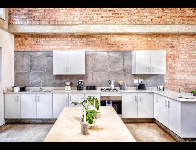 2 BEDROOM PROPERTY TO RENT IN BRAAMFONTEIN