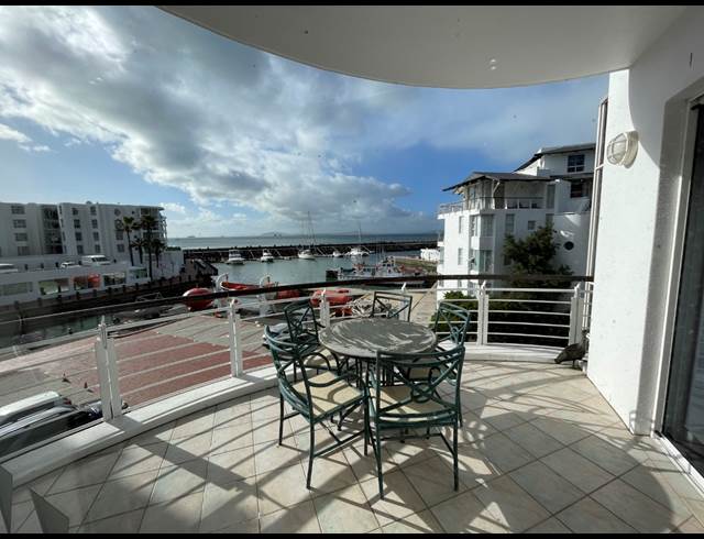 388M² OFFICE TO LET IN WATERFRONT