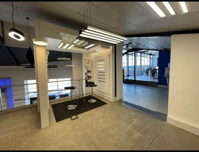 760M² BUILDING TO LET IN GARDENS