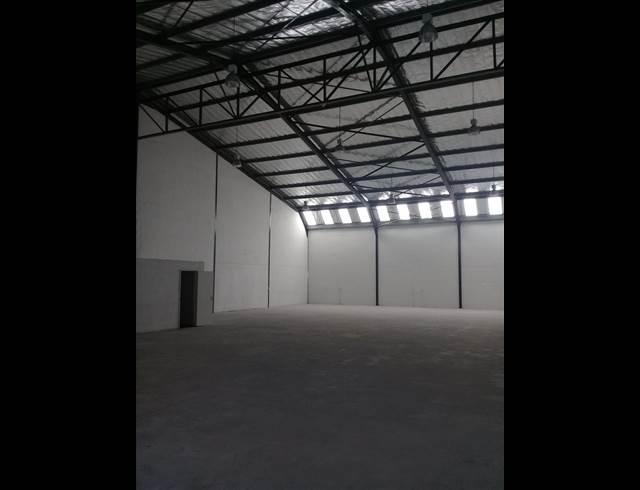 567M² OFFICE TO LET IN EPPING INDUSTRIAL