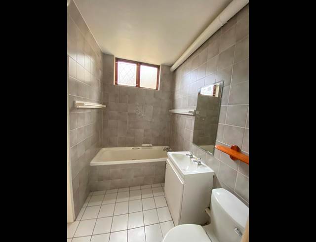 1 BEDROOM PROPERTY TO RENT IN BALLITO