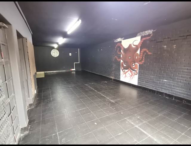 61.36M² RETAIL TO LET IN VALHALLA