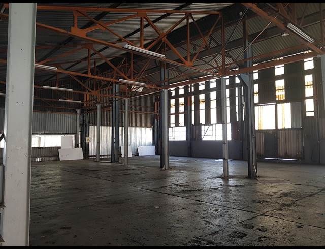 1,232M² WAREHOUSE RENTED IN SEBENZA