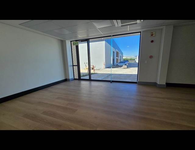 INDUSTRIAL PROPERTY TO RENT IN STIKLAND INDUSTRIAL