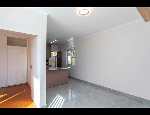 2 BEDROOM HOUSE RENTED IN PARKLANDS