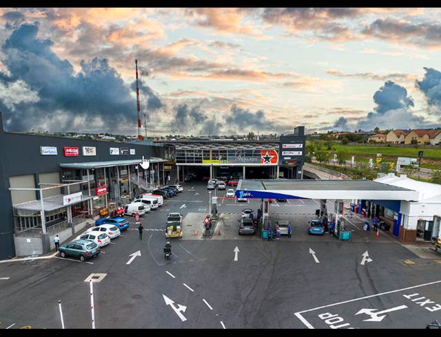 94M² RETAIL TO LET IN KYALAMI