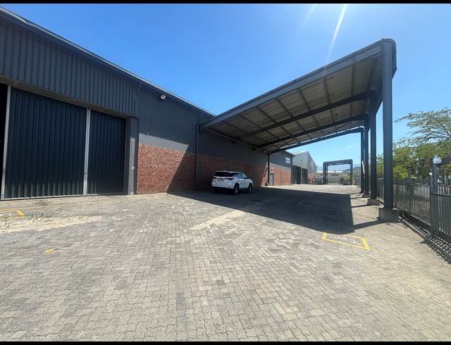 8,420M² WAREHOUSE TO LET IN SOMERSET WEST BUSINESS PARK