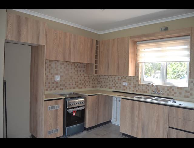 2 BEDROOM PROPERTY TO RENT IN FREELAND PARK