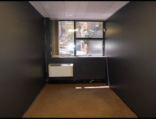 305M² OFFICE TO LET IN FERNDALE