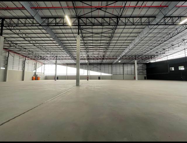 4,883M² WAREHOUSE TO LET IN WATERFALL