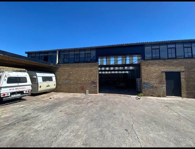 950M² WAREHOUSE TO LET IN ATHLONE