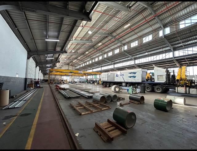 2,480M² WAREHOUSE TO LET IN EPPING INDUSTRIAL