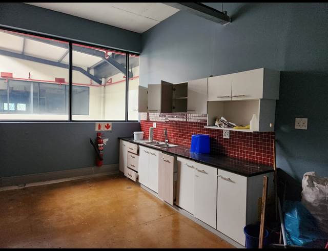 2,300M² OFFICE TO LET IN OBSERVATORY