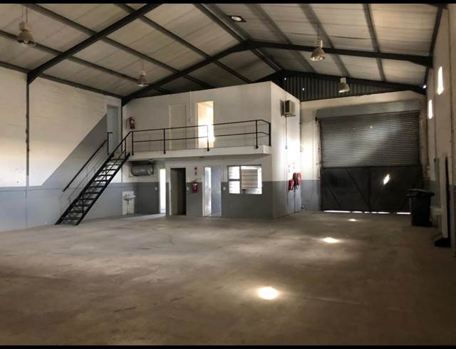 541M² BUILDING TO LET IN SAXENBURG PARK 1