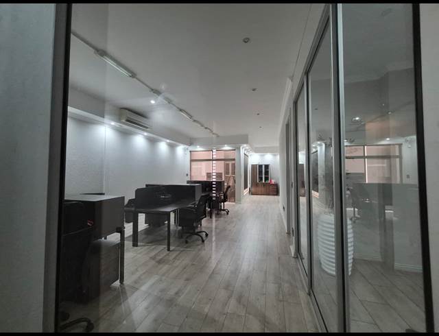 550M² OFFICE TO LET IN ROSEBANK