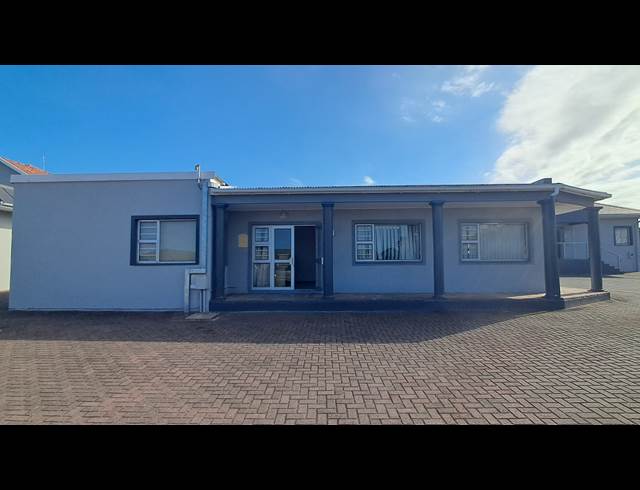 109M² BUSINESS TO LET IN NAHOON