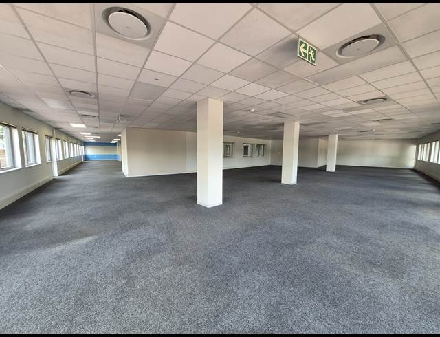 724M² OFFICE TO LET IN SANDTON CENTRAL