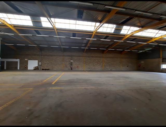 1,045M² WAREHOUSE TO LET IN ROBERTVILLE
