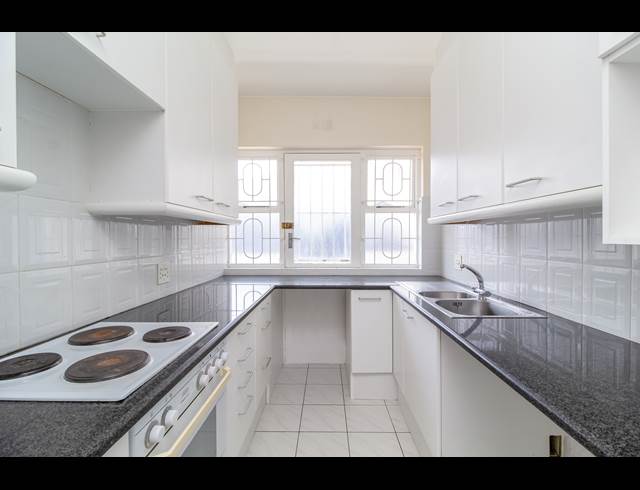 2 BEDROOM APARTMENT RENTED IN SEA POINT