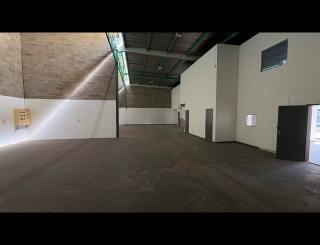 566.10M² WAREHOUSE TO LET IN DRIEHOEK