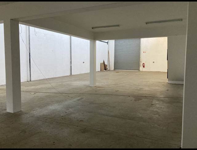 383M² WAREHOUSE RENTED IN CAPRICORN