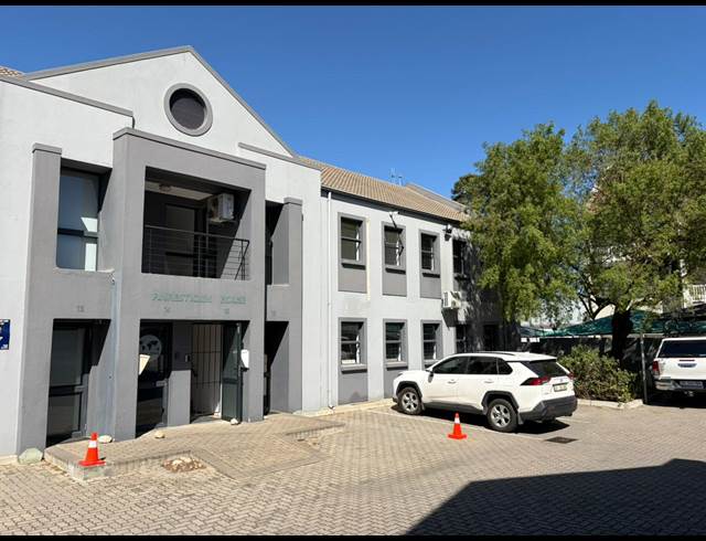 126M² OFFICE TO LET IN DURBANVILLE CENTRAL